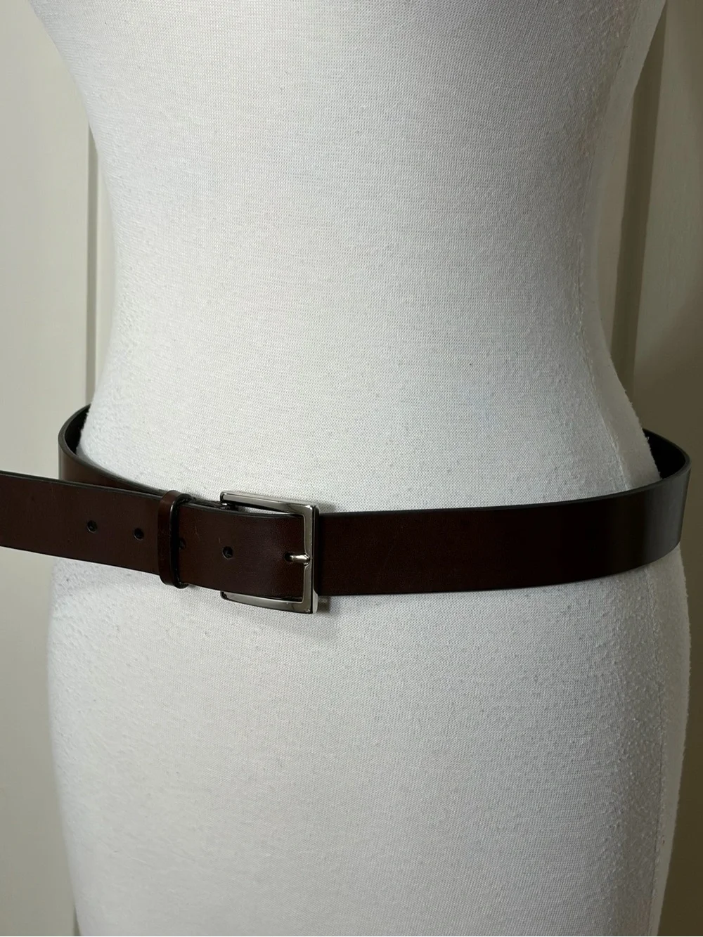 Banana Republic Men's Brown Leather Belt with Silver Buckle 34